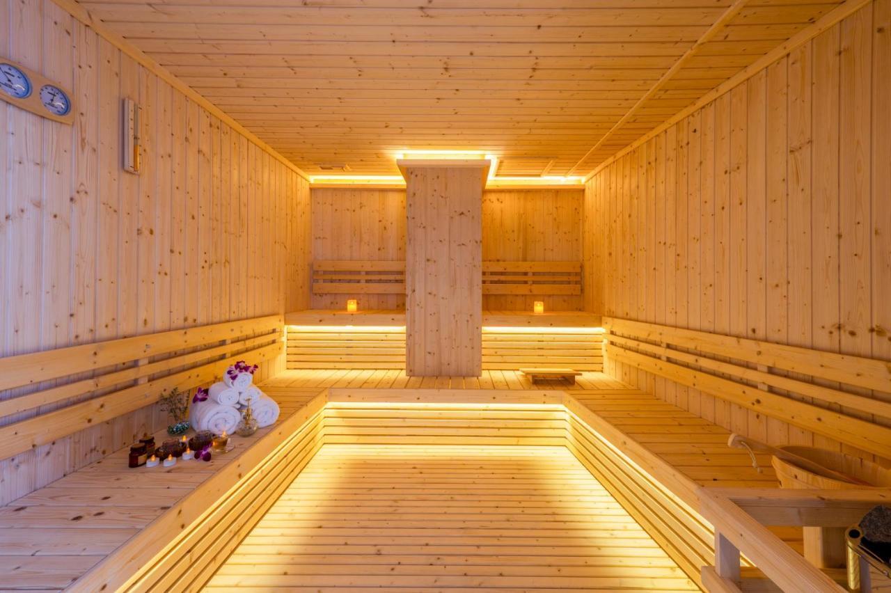 Отель Homa Сирача Экстерьер фото